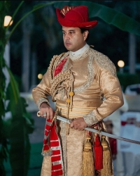 His Highness Ali Jah, Umdat ul-Umara, Hisam us-Sultanat, Mukhtar ul-Mulk, Azim ul-Iqtidar, Rafi-us-Shan Wala Shikoh, Muhtasham-i-Dauran, Maharajadhiraj Maharaja Shrimant Sir Jyotiraditya Rao Scindia