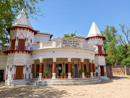 Raja Ki Kothi, built in 1900 by Maharaja Shivmangal Singh Deo Bahadur, the Chauhan Rajput ruler of the Mainpuri State.
